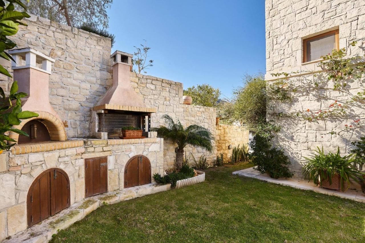 Villa Paradissi In Crete Agia Pelagia  Exterior photo